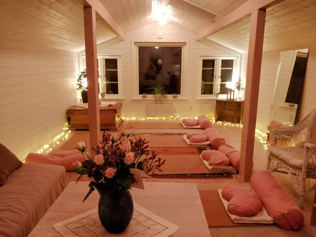 Yogastudio och aktivitetsrum i Loftebo-huset